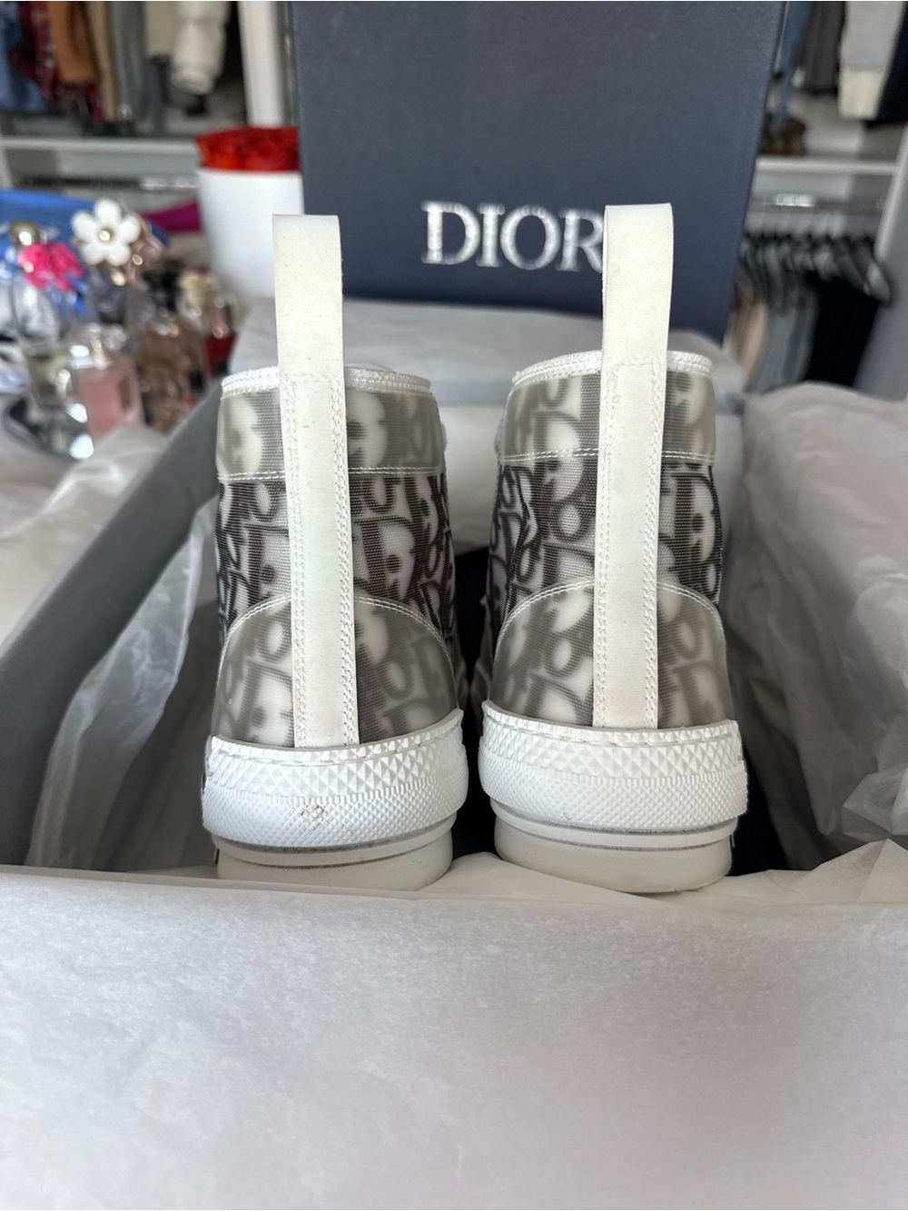 Dior High-Top Sneaker in White & Black Oblique - Picture 6 of 9